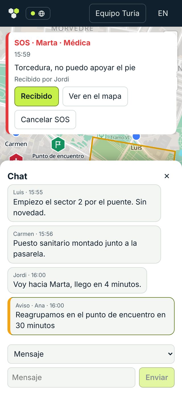 Tesel en un móvil: un SOS médico confirmado por un compañero, sobre el mapa del equipo.